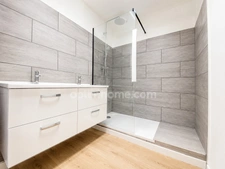 Appartement traversant rénové avec balcon et cave 4 pièces 74m2 à  SETE (34)