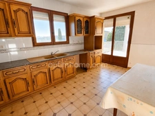 Maison 9 pièces 190m2 avec garage et jardin à MONTBLANC (34)