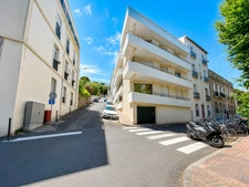 Garage 75 m2 à SETE