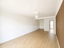Appartement traversant rénové avec balcon et cave 4 pièces 74m2 à  SETE (34)