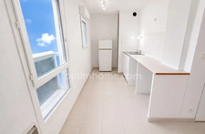 Studio 32m2 avec parking privatif à vendre à MEZE (34)