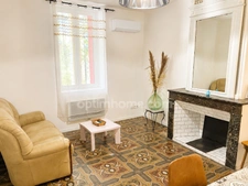 Maison de ville 228m2 avec garage et cour à ALIGNAN DU VENT 