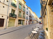 Immeuble de rapport à  PEZENAS (34)
