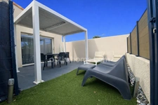 Maison 56 M2 divisée en 2 appartements avec terrasse et parking à BALARUC LES BAINS (34)