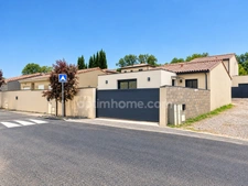 Villa moderne 98m2 de plain-pied avec piscine et jardin à MONTAGNAC (34)