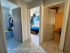 Maison individuelle à vendre 5 pièces à SERRIERES EN CHAUTAGNE (73) d'environ 117 m² à environ 30 minutes d'Aix-les-Bains et d'environ 50 minutes d'Annecy et de Genève, et d'environ 10 minutes du lac