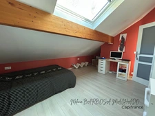 Maison individuelle à vendre 5 pièces à SERRIERES EN CHAUTAGNE (73) d'environ 117 m² à environ 30 minutes d'Aix-les-Bains et d'environ 50 minutes d'Annecy et de Genève, et d'environ 10 minutes du lac