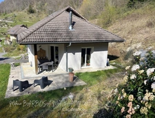 Maison individuelle à vendre 5 pièces à SERRIERES EN CHAUTAGNE (73) d'environ 117 m² à environ 30 minutes d'Aix-les-Bains et d'environ 50 minutes d'Annecy et de Genève, et d'environ 10 minutes du lac