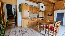 Maison de village en pierre mitoyenne à vendre à Ruffieux, d'env.65 m2 habitable, 1h de Genève, 45 minutes d’Annecy et 30 minutes d’Aix-les-Bains