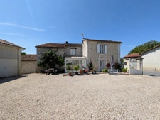 Maison 4 chambres - 116 m² avec dépendances, garage et terrain 871 m² – Proche Villebois-Lavalette