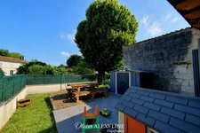 Maison de bourg à Verteillac (24) - 85M² - 5 Pièces - 3 Chambres - Jardin