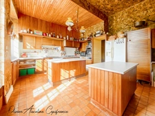 Beautiful property for sale 16 rooms BRANTOME (24)