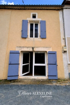 Maison de bourg à Verteillac (24) - 85M² - 5 Pièces - 3 Chambres - Jardin