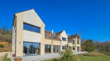 A vendre, propriété LE VAL SAINT GERMAIN (91), 21 pièces, piscine, hammam, ascenseur, garage 11 véhicules... Terrain de 9231m². 