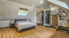 A vendre 8 pièces FONTAINE LA RIVIERE (91) Maison sur sous-sol avec cave voûtée et piscine. 