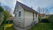 Maison composé de 2 appartements, jardins, caves et places de parking, à vendre SACLAS (91)