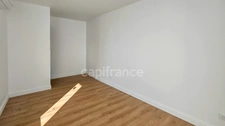 Appartement à vendre MORIGNY CHAMPIGNY (91) beau T2 totalement rénové, avec cave. 