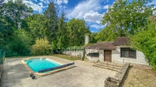 A vendre, FONTAINE LA RIVIERE (91) magnifique appartement 4 pièces, 2 terrasses, terrains clos et piscine dans copropriété haut de gamme. 
