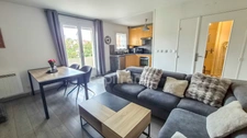 A vendre ARPAJON (91), Très beau T2 avec balcon et garage. 