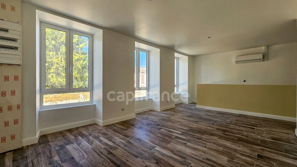 Appartement à vendre MORIGNY CHAMPIGNY (91) superbe T5 en duplex totalement rénové. 