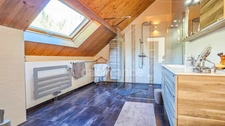A vendre, propriété LE VAL SAINT GERMAIN (91), 21 pièces, piscine, hammam, ascenseur, garage 11 véhicules... Terrain de 9231m². 
