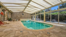 A vendre 8 pièces FONTAINE LA RIVIERE (91) Maison sur sous-sol avec cave voûtée et piscine. 