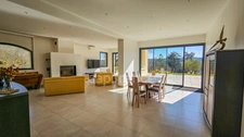 A vendre, propriété LE VAL SAINT GERMAIN (91), 21 pièces, piscine, hammam, ascenseur, garage 11 véhicules... Terrain de 9231m². 