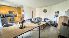 A vendre ARPAJON (91), Très beau T2 avec balcon et garage. 