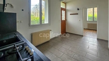 Maison composé de 2 appartements, jardins, caves et places de parking, à vendre SACLAS (91)