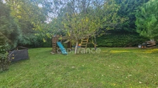 A vendre, FONTAINE LA RIVIERE (91) magnifique appartement 4 pièces, 2 terrasses, terrains clos et piscine dans copropriété haut de gamme. 