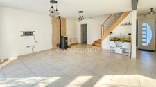 A vendre 6 pièces MORIGNY-CHAMPIGNY (91) maison sur sous-sol total en bon état sur terrain clos de 1961 m². 