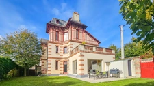 Propriété à vendre 10 pièces sur terrain clos de murs en pierre MORIGNY CHAMPIGNY (91)