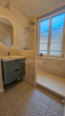 Appartement T2/T3 dans quartier recherché avec cave et grenier à vendre 3 pièces ETAMPES (91). 