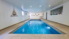 A vendre, propriété LE VAL SAINT GERMAIN (91), 21 pièces, piscine, hammam, ascenseur, garage 11 véhicules... Terrain de 9231m². 