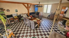 Maison à vendre AUTRUY SUR JUINE (45), maison de 5 pièces avec cave sur terrain clos. 
