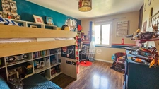 Maison à vendre BRUYERES LE CHATEL (91) 6 pièces, en excellent état avec garage sur terrain clos de 275 m². 