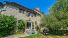 A vendre 8 pièces FONTAINE LA RIVIERE (91) Maison sur sous-sol avec cave voûtée et piscine. 
