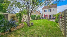 Maison à vendre BRUYERES LE CHATEL (91) 6 pièces, en excellent état avec garage sur terrain clos de 275 m². 