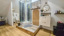 A vendre 8 pièces FONTAINE LA RIVIERE (91) Maison sur sous-sol avec cave voûtée et piscine. 