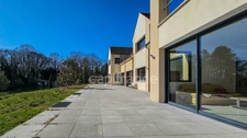 A vendre, propriété LE VAL SAINT GERMAIN (91), 21 pièces, piscine, hammam, ascenseur, garage 11 véhicules... Terrain de 9231m². 
