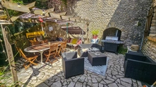 A vendre 8 pièces FONTAINE LA RIVIERE (91) Maison sur sous-sol avec cave voûtée et piscine. 