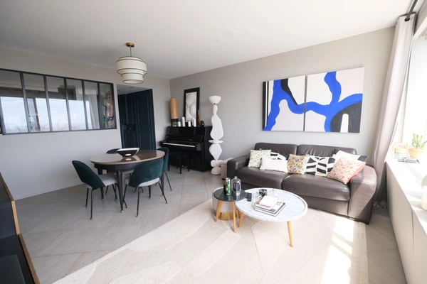 APPARTEMENT 2 PIECES ATYPIQUE – ETAGE ELEVE – PANORAMA EXCEPTIONNEL - PARKING