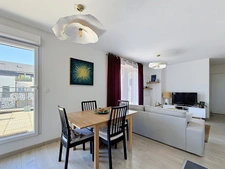 À VENDRE – T3 de 55 m² avec exceptionnelle terrasse de 90 m² LA MEMBROLLE SUR CHOISILLE (37)