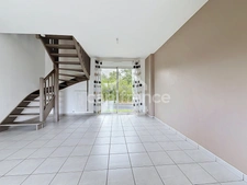 Maison 88 m2, 3 chambres, garage et jardin