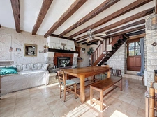 Maison de charme dans un hameau calme (37)