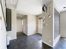 Maison à vendre 7 pièces avec ascenseur.