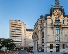 PLACE GRANGIER CENTRE VILLE DIJON  SPACIEUX  APPARTEMENT DE 139 m2 
