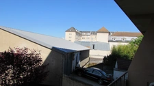 DIJON CENTRE-VILLE-- Appartement de 46 m2 au 1er étage  avec balcon  à 2 pas du groupe scolaire Saint -Joseph/Facs
