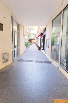 PLACE GRANGIER CENTRE VILLE DIJON  SPACIEUX  APPARTEMENT DE 139 m2 