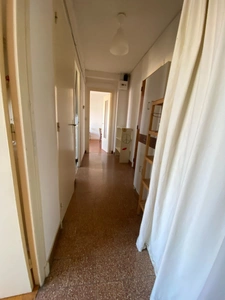 DIJON CENTRE-VILLE-- Appartement de 46 m2 au 1er étage  avec balcon  à 2 pas du groupe scolaire Saint -Joseph/Facs